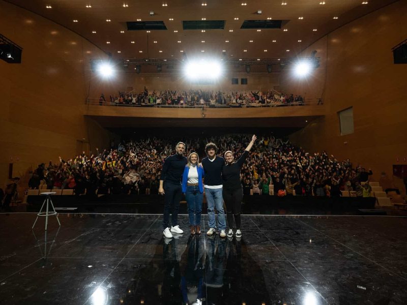 Leal_AlcaldesaAlcalá_JeroGarcía_ArtistaMónicaPaz